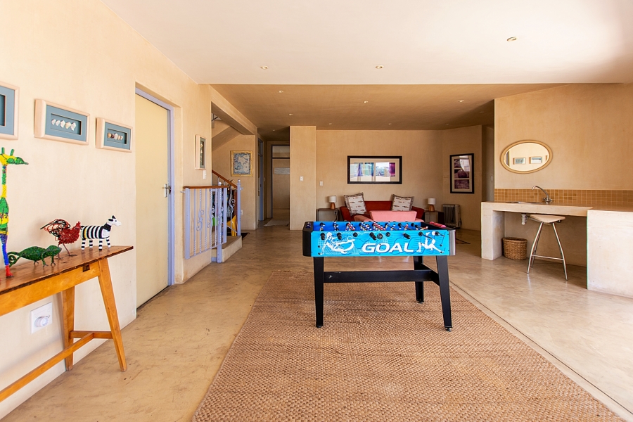 6 Bedroom Property for Sale in Paradise Beach Western Cape